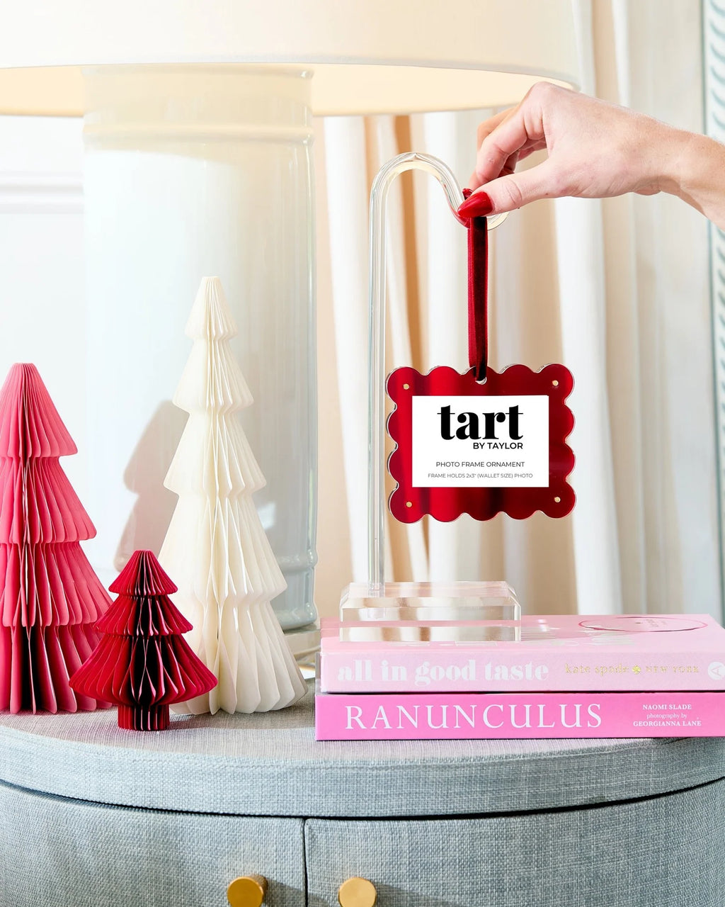 RED FRAME ORNAMENT