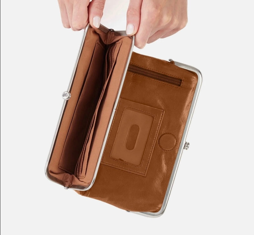 LAUREN CLUTCH WALLET IN TRUFFLE