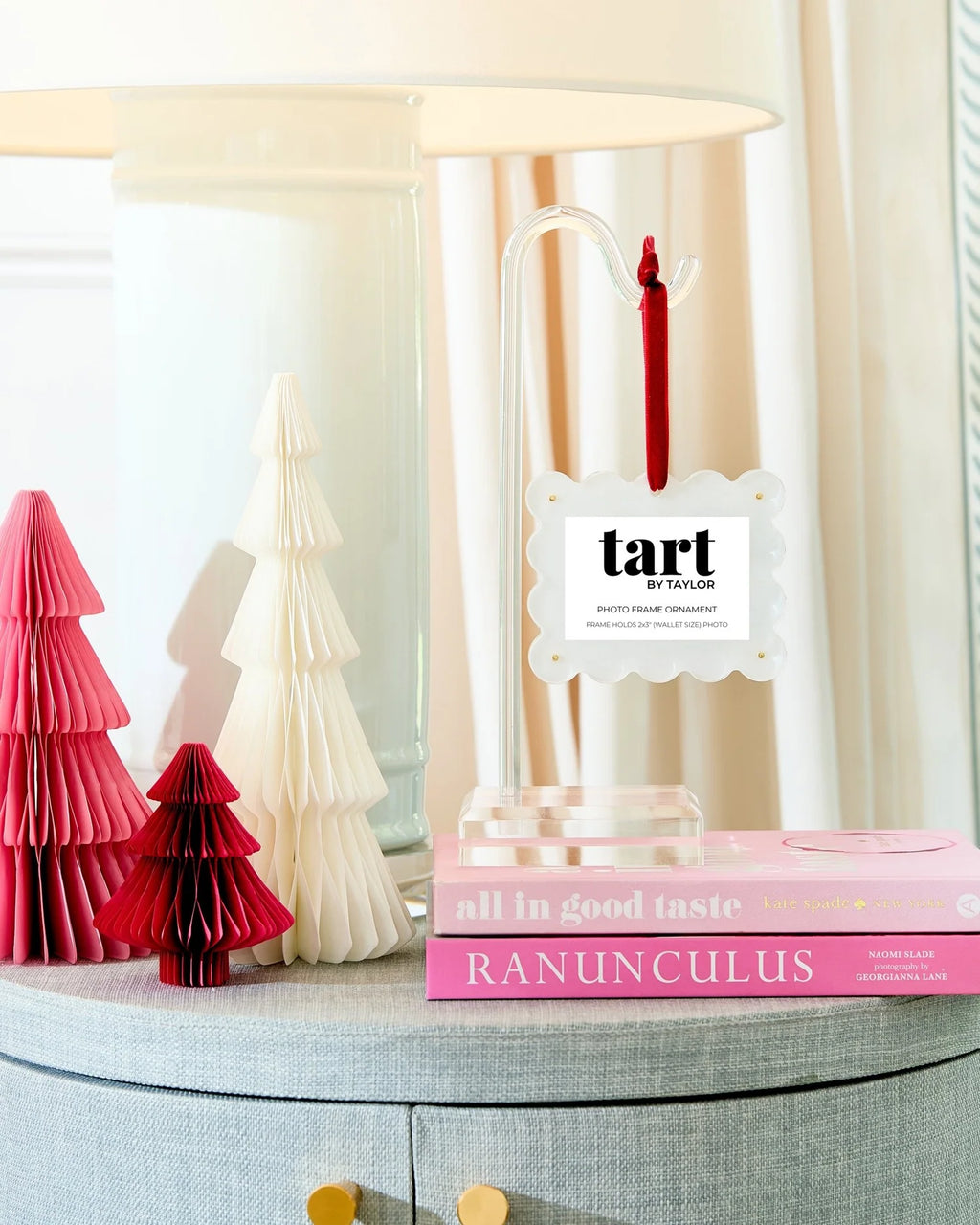 PEARL WHITE FRAME ORNAMENT