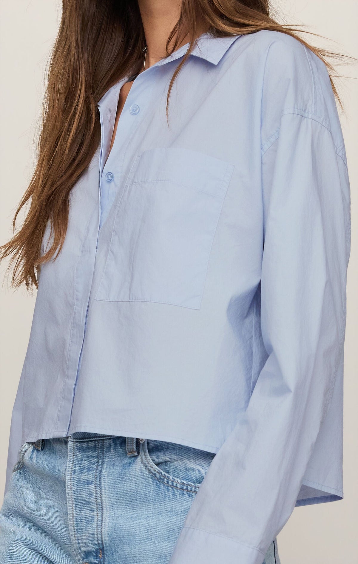 FAVORITE BUTTON-UP HAMPTONS BLUE